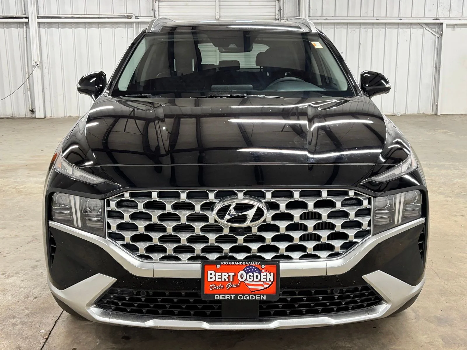 Used 2021 Black Hyundai Limited image 2