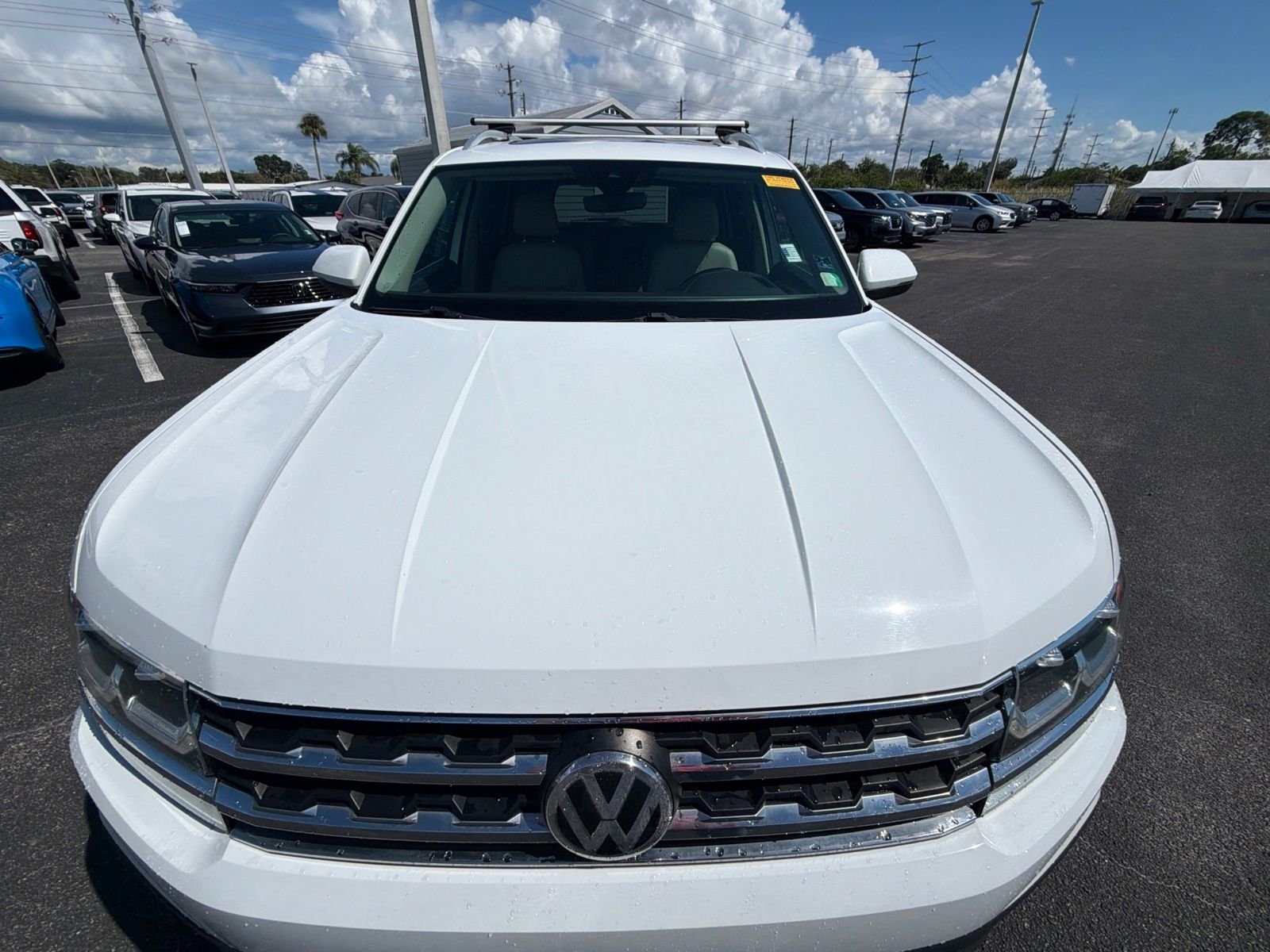 Used 2019 White Volkswagen SEL image 21