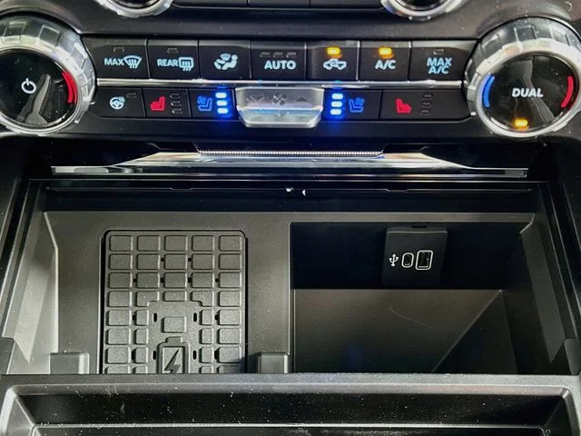 New 2027 Gray Ford Lariat image 18