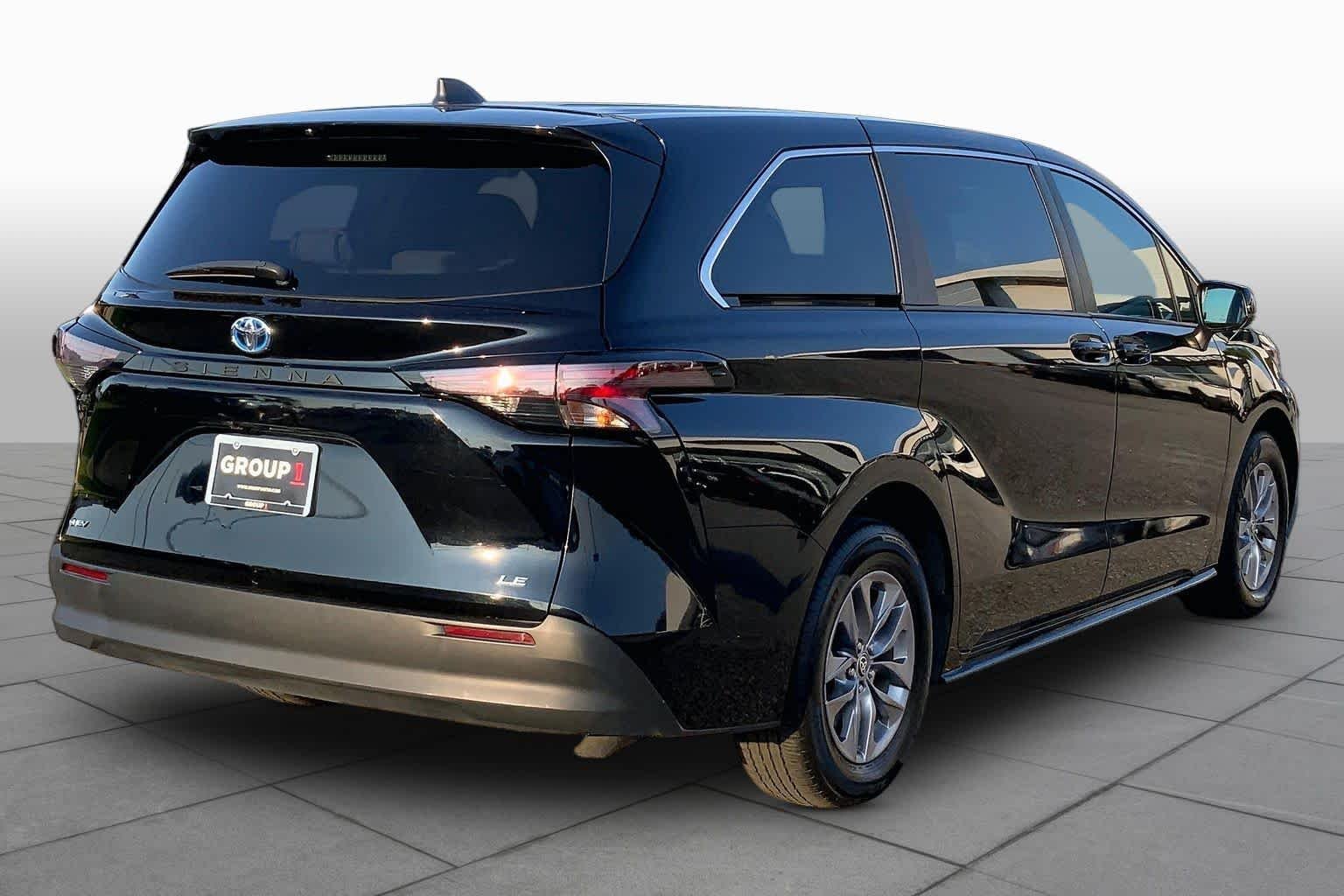 Used 2025 Midnight Black Metallic Toyota LE image 12
