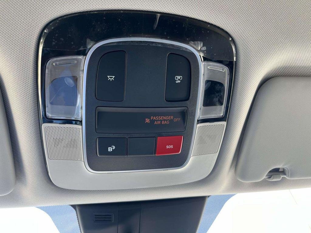 New 2026 Gray Hyundai SEL FWD image 50