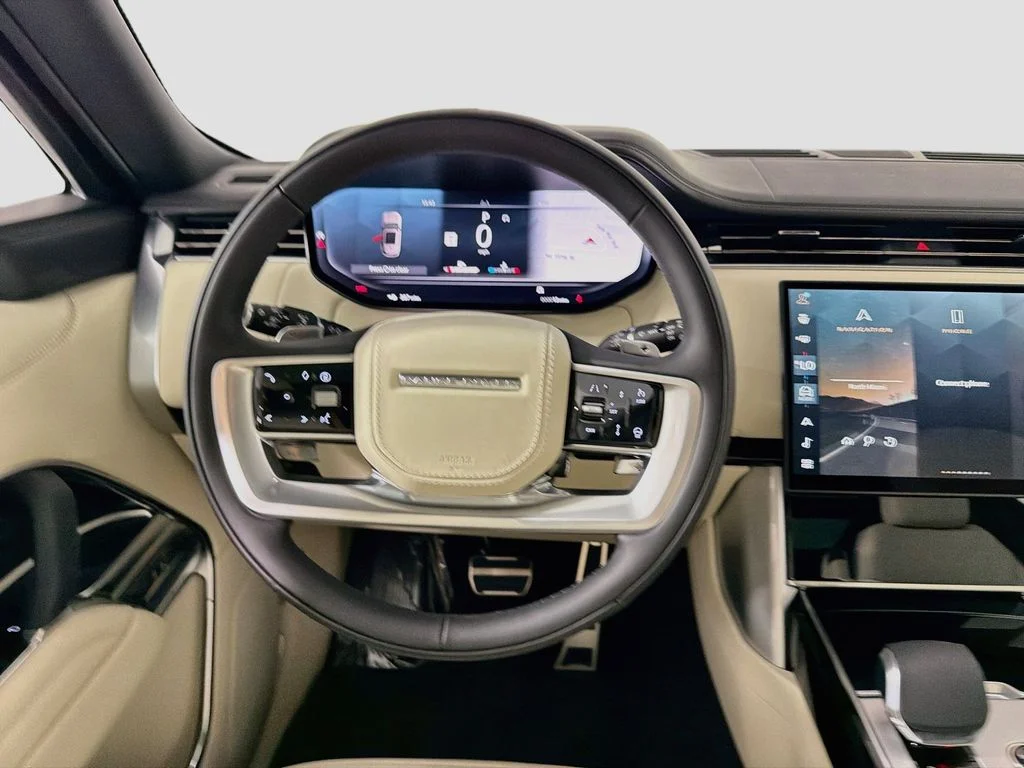 New 2026 Eiger Grey Land Rover SE image 24