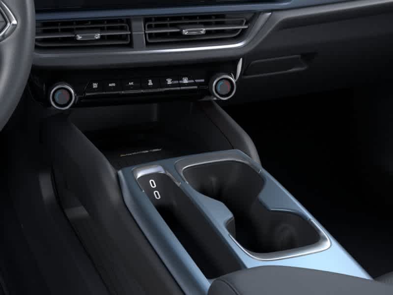 New 2025 Summit White Chevrolet LT image 23