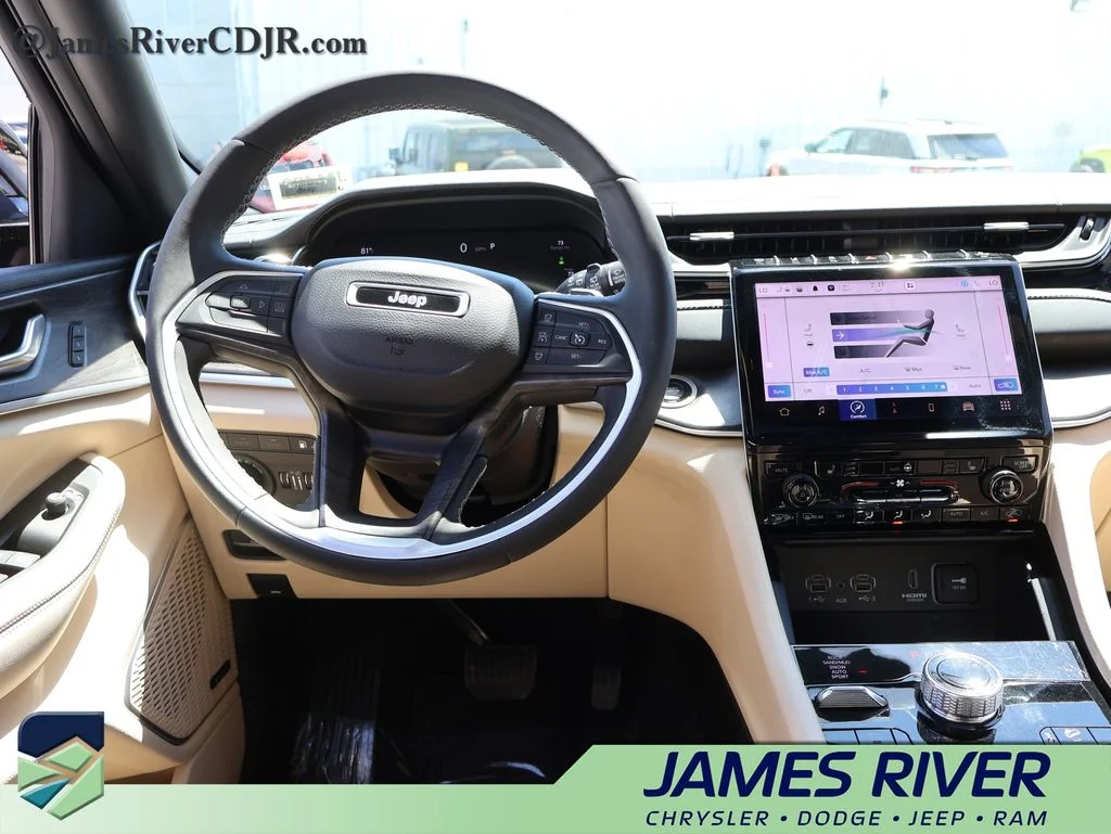 Used 2022 Silver Jeep 4xe image 19