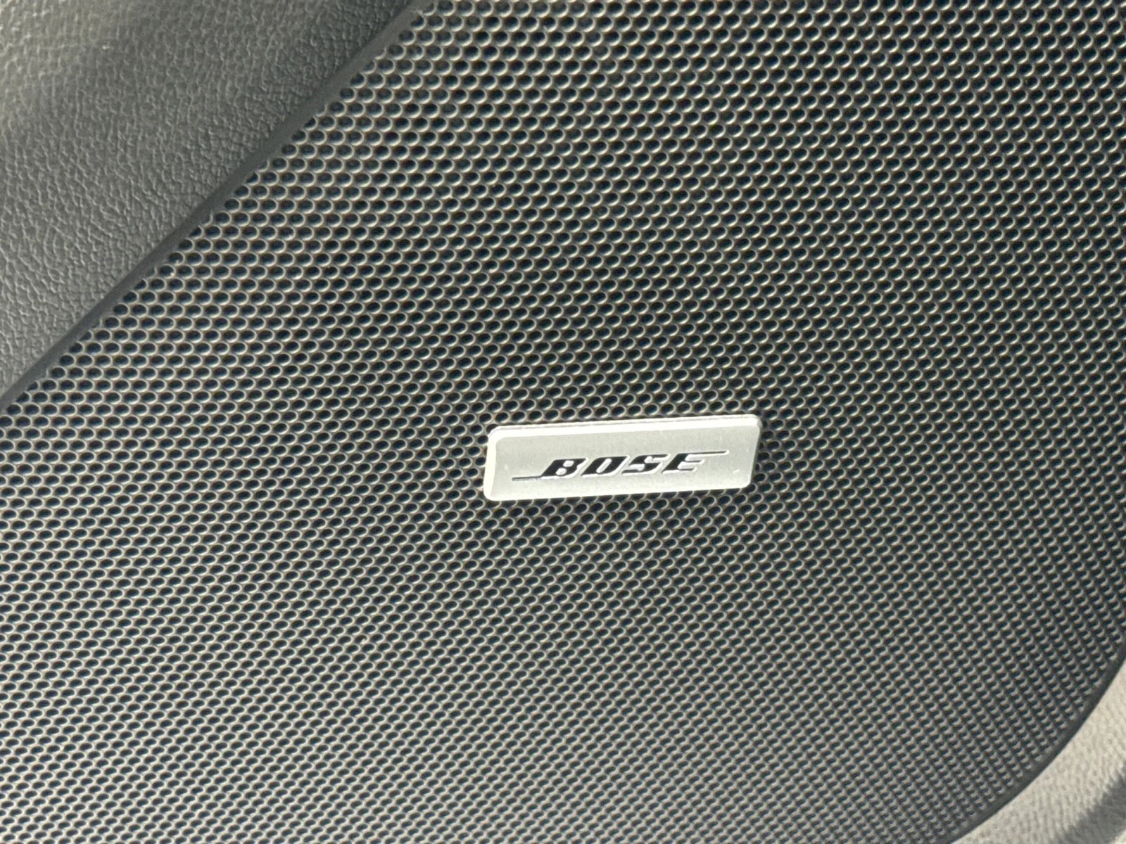 Used 2023 Iridescent Pearl Tricoat Chevrolet Premier FWD image 35