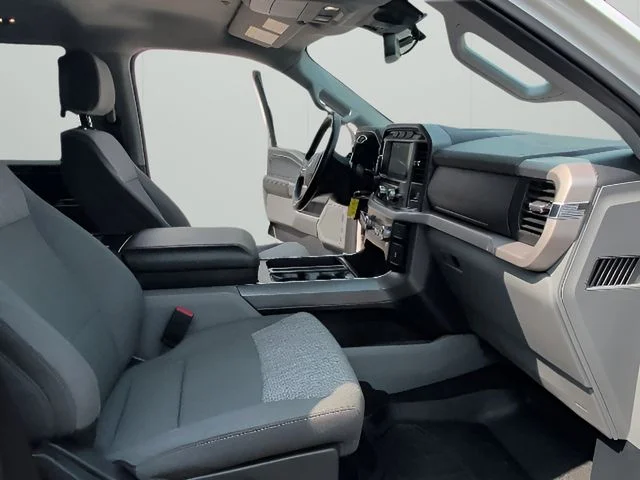 Used 2023 White Ford XLT image 43