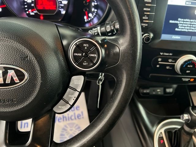 Used 2018 Silver Kia Base image 23
