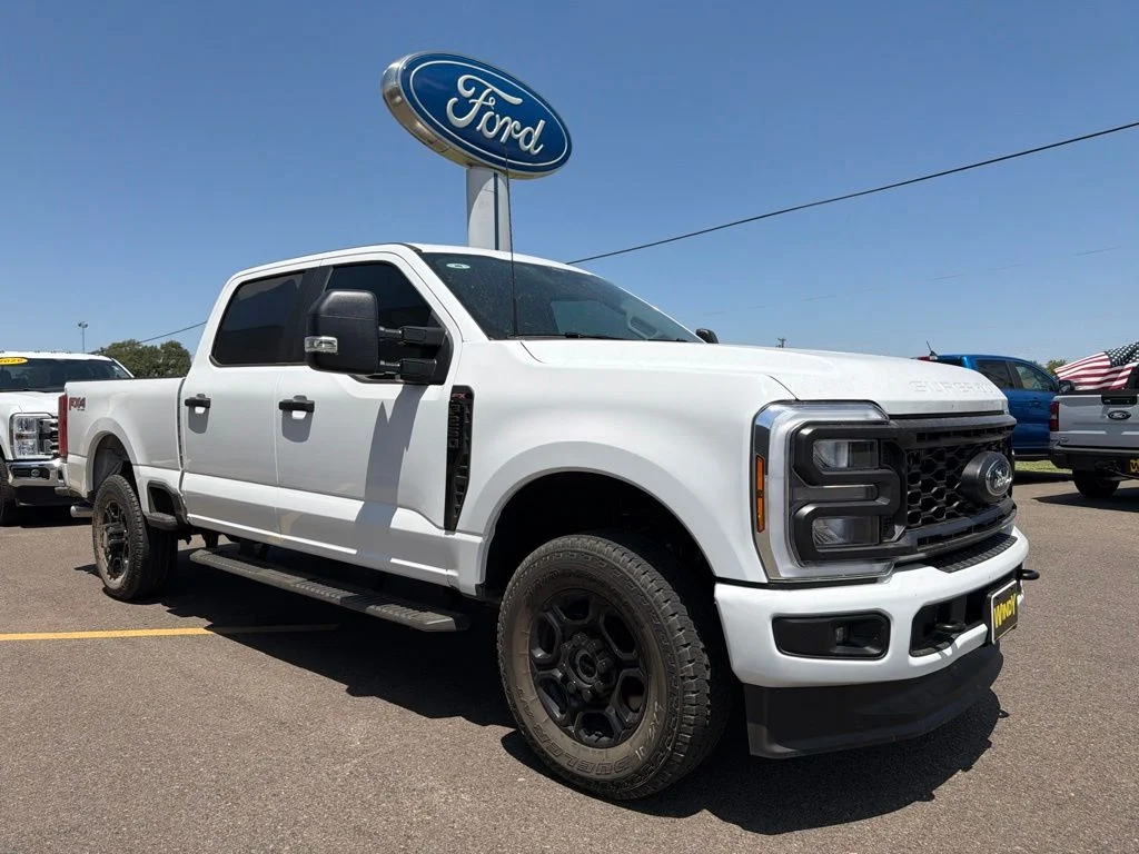 New 2026 Oxford White Ford F-250® XL image 4