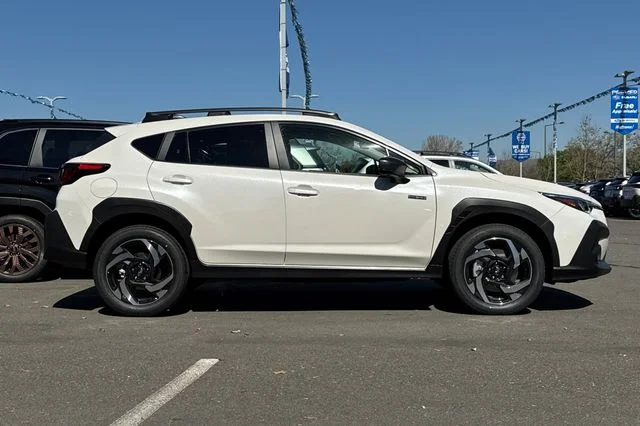 New 2026 CRYSTAL WHITE PEARL Subaru Limited Hybrid image 3