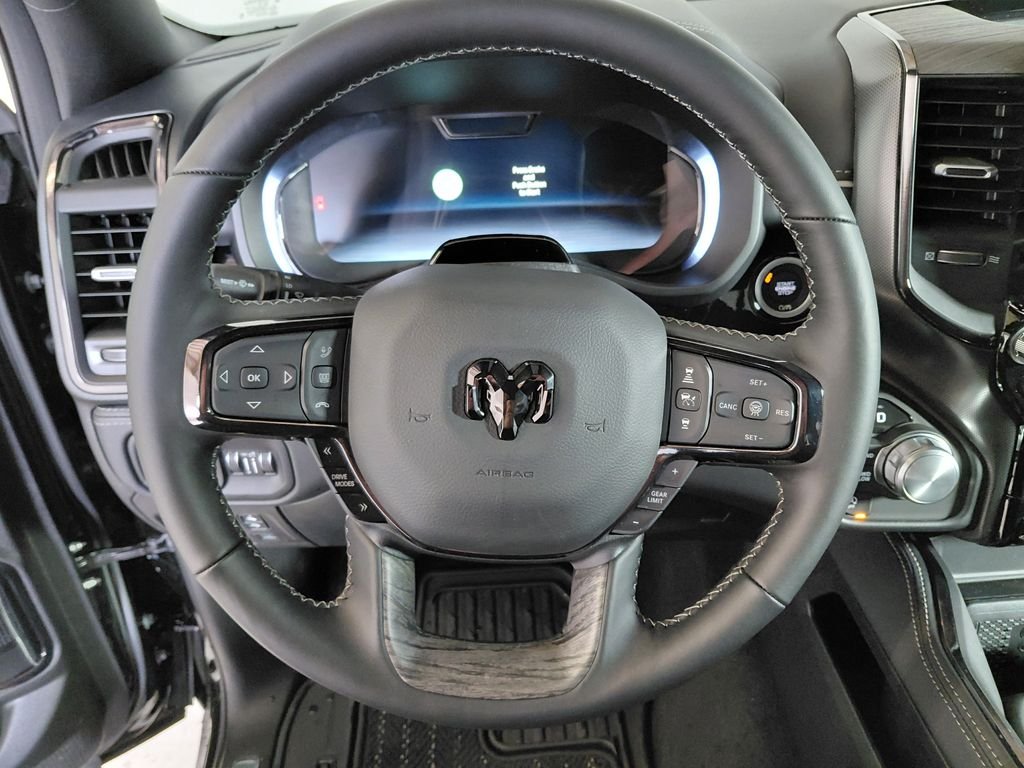New 2026 Diamond Black Crystal Pearl-Coat Exterior Paint RAM Limited image 18