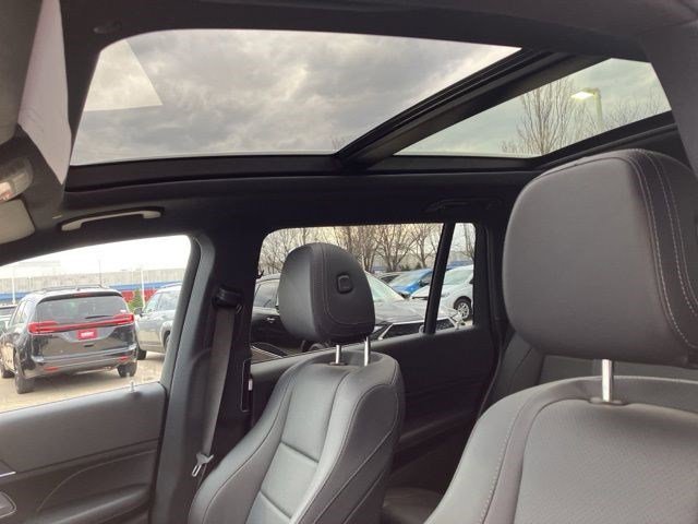 Used 2025 White Mercedes-Benz GLS 450 image 12