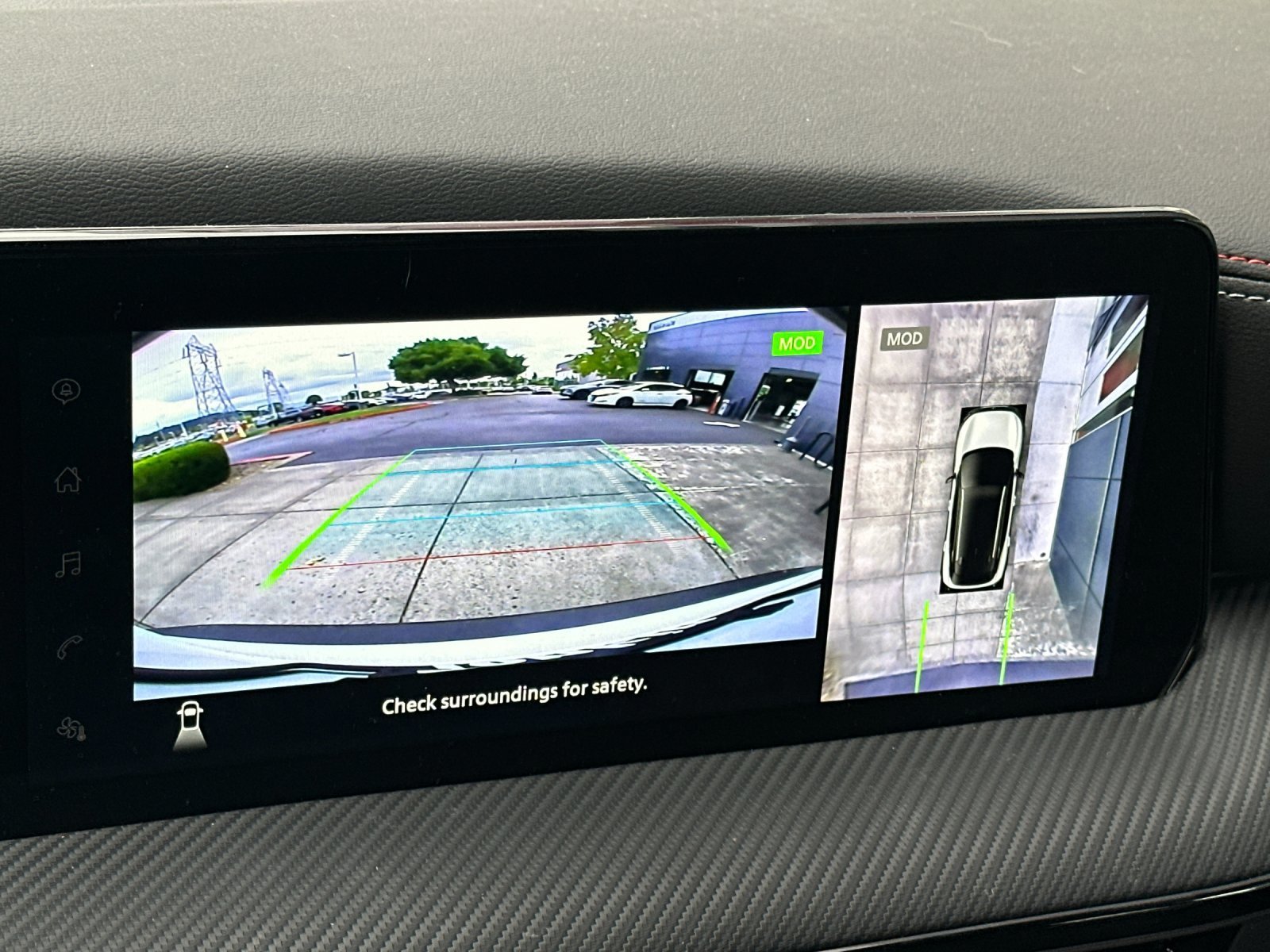 Used 2025 Aspen White/Super Black Nissan SR image 19