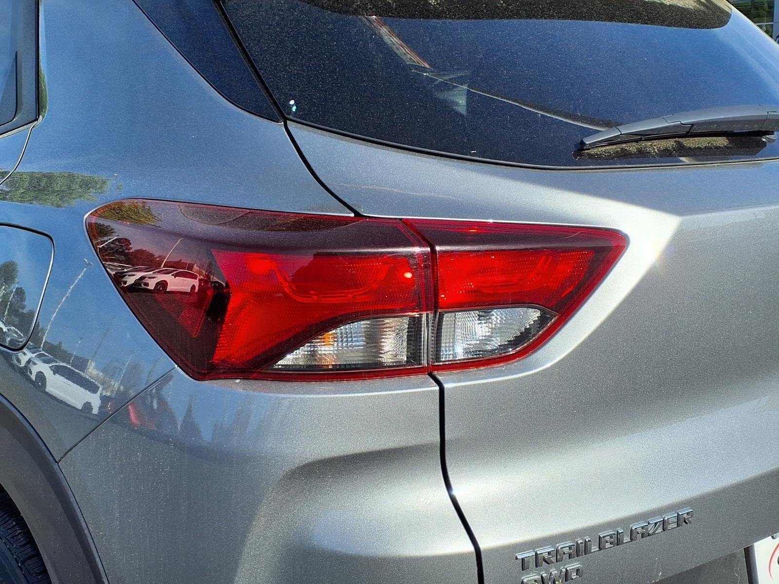 Used 2025 Sterling Gray Metallic Chevrolet LT image 15