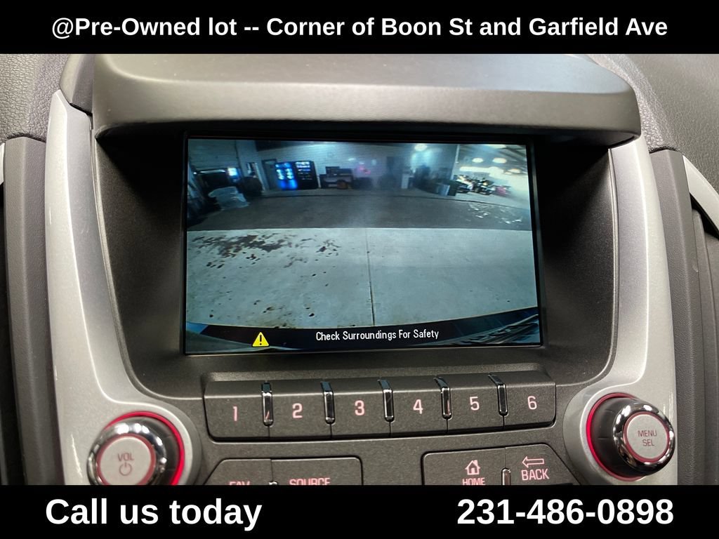 Used 2014 Quicksilver Metallic GMC SLT image 24