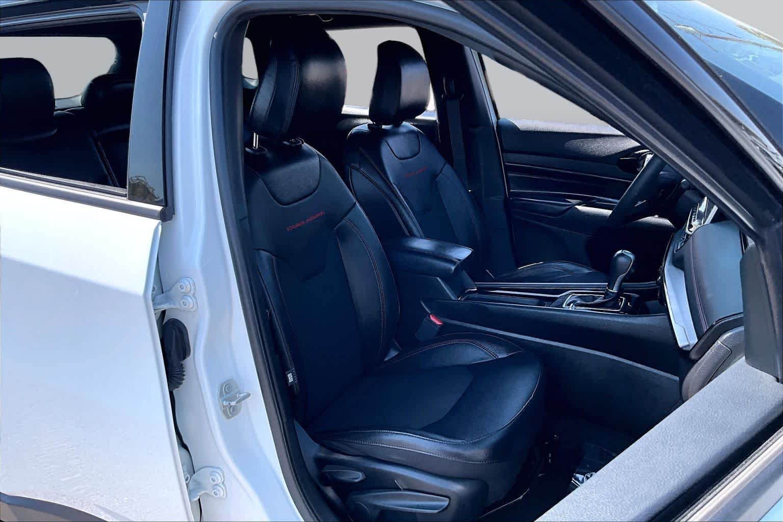 Pre-Owned 2024 Jeep Compass Trailhawk