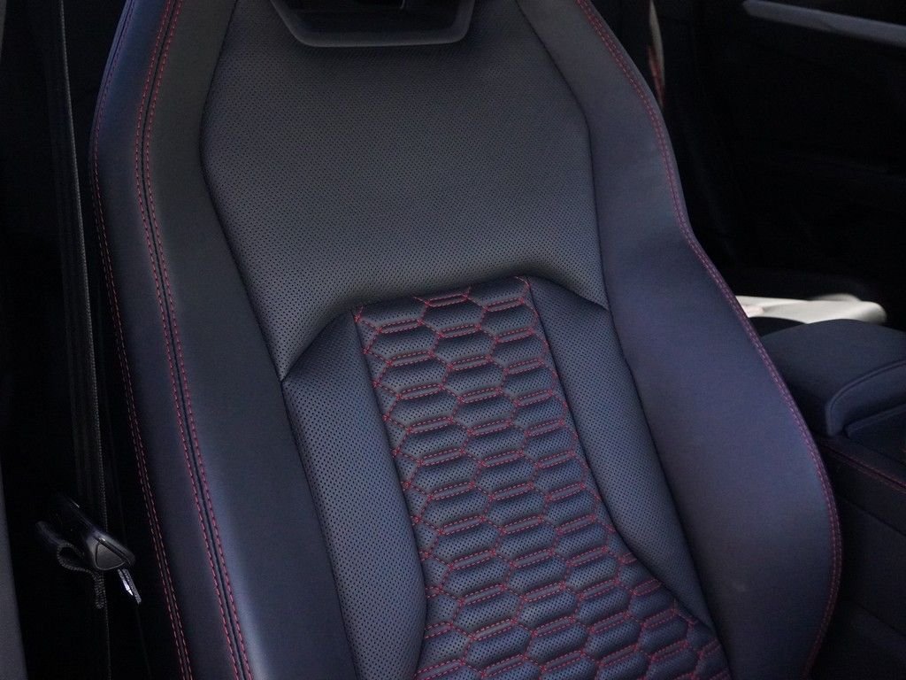 Used 2020 Black Lamborghini Base image 33