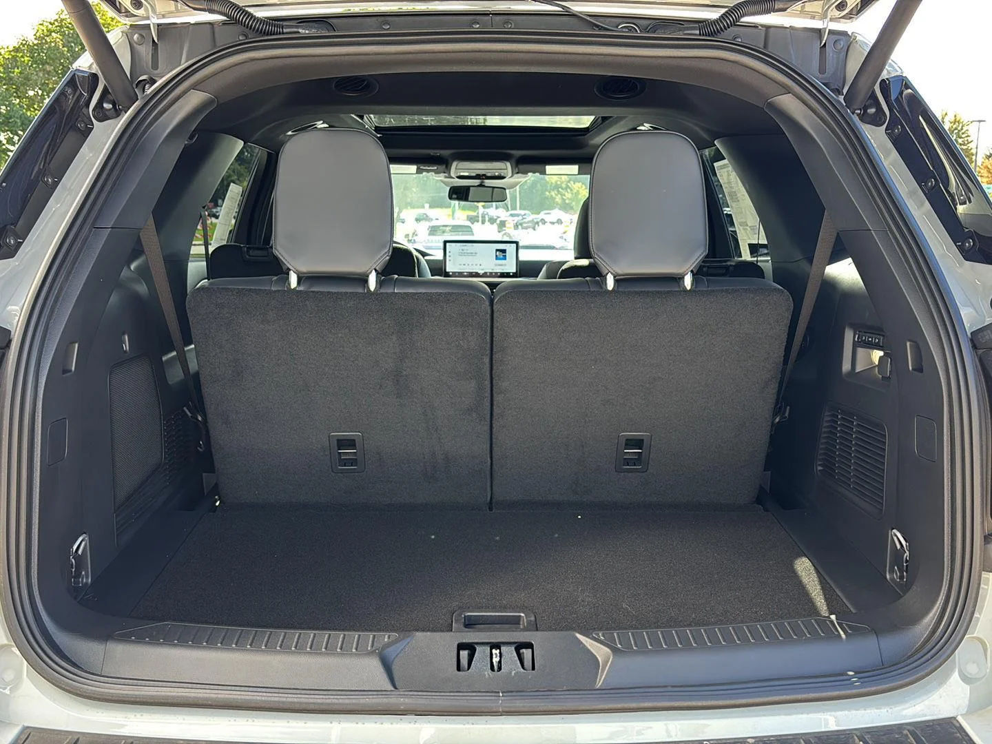 New 2027 Avalanche Gray Ford ST image 28
