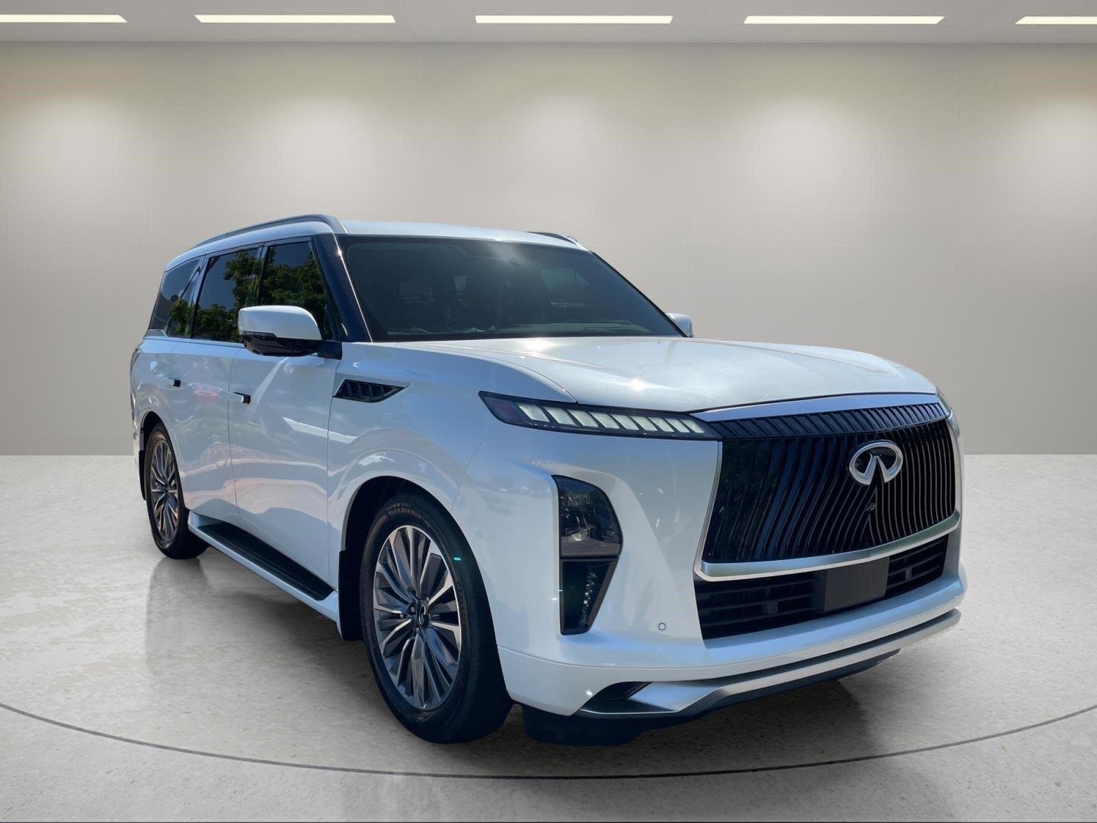 2026 INFINITI QX80 Luxe - Photo 10