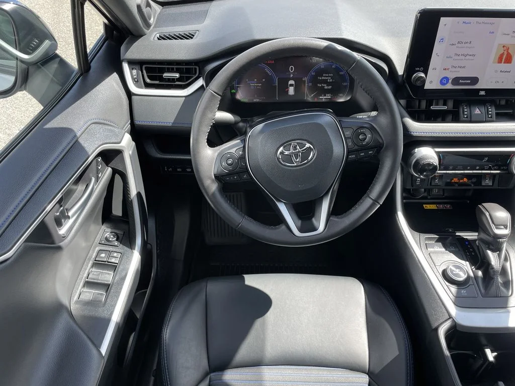 Used 2024 Wind Chill Pearl/Midnight Black Metallic Toyota Hybrid XSE image 12
