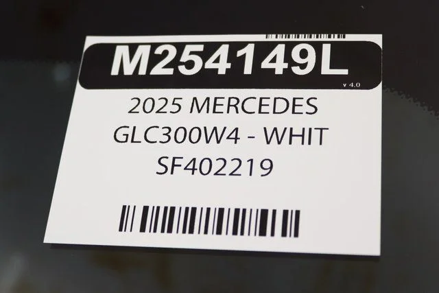 2025 Mercedes-Benz GLC Base - Photo 32