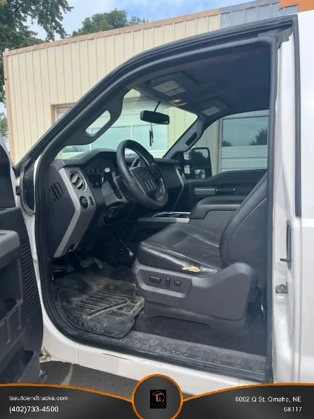Used 2015 White Ford Lariat Pickup 4D 6 3/4 ft image 13