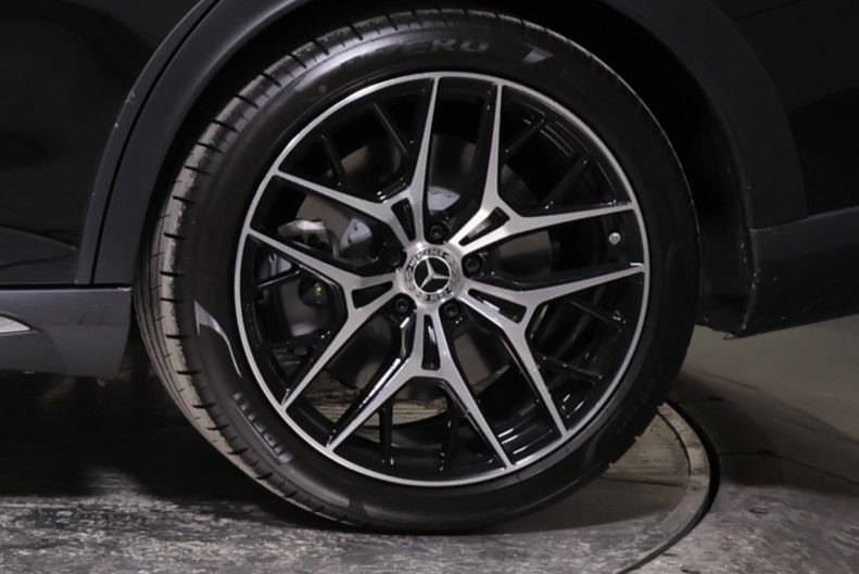 New 2026 Obsidian Black Metallic Mercedes-Benz E 450 image 12