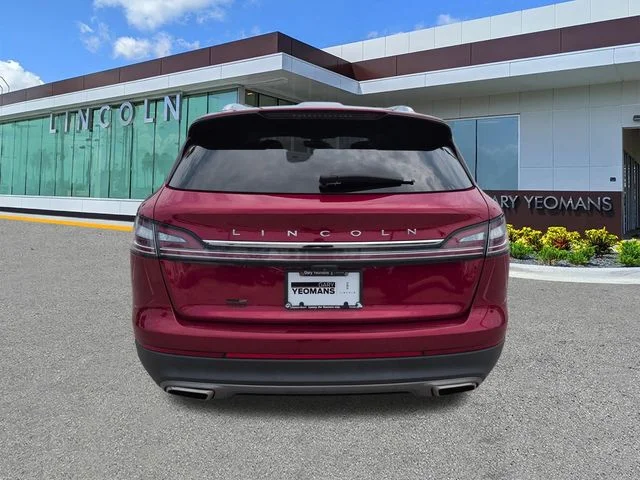 Used 2021 Red Lincoln Reserve image 5