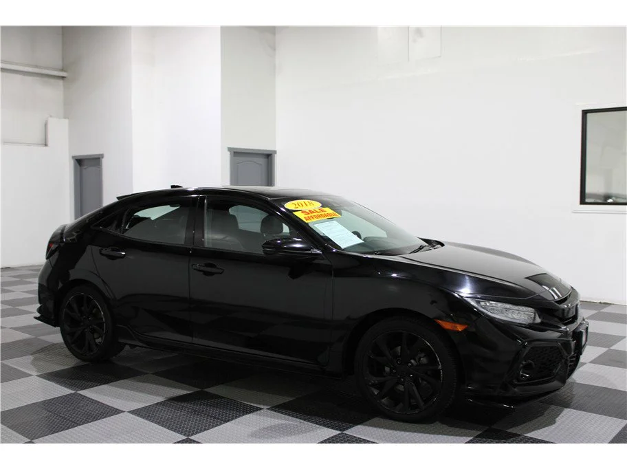2018 Honda Civic Sport Touring CVT's photo