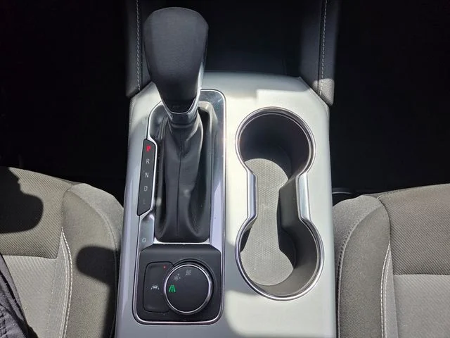 Used 2023 White Chevrolet LT image 27