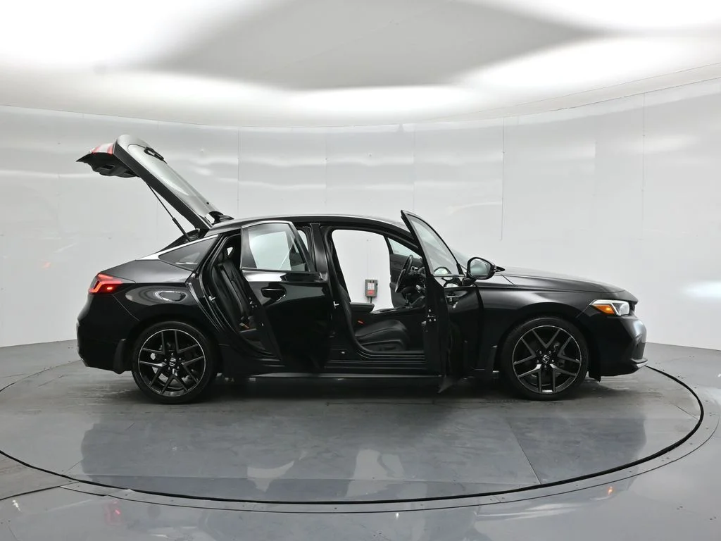 Used 2022  Honda Sport Touring image 3