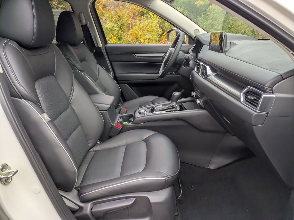 2025 Mazda CX-5 S Select Package - Photo 29