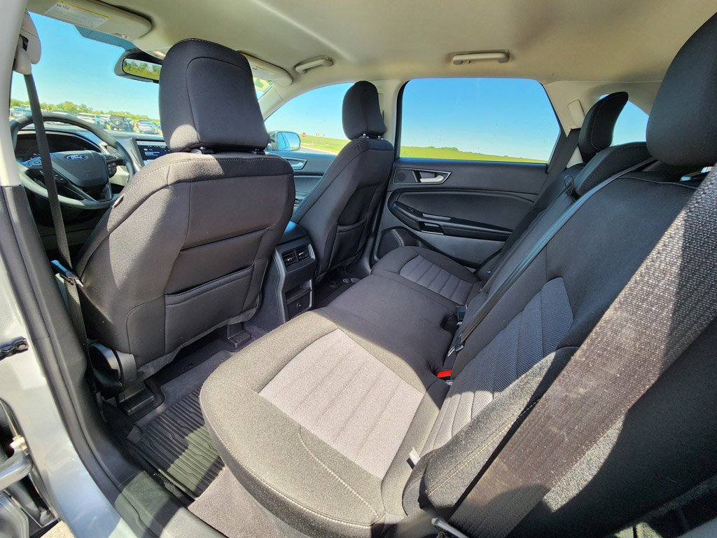 Used 2024 Iconic Silver Metallic Ford SE image 14