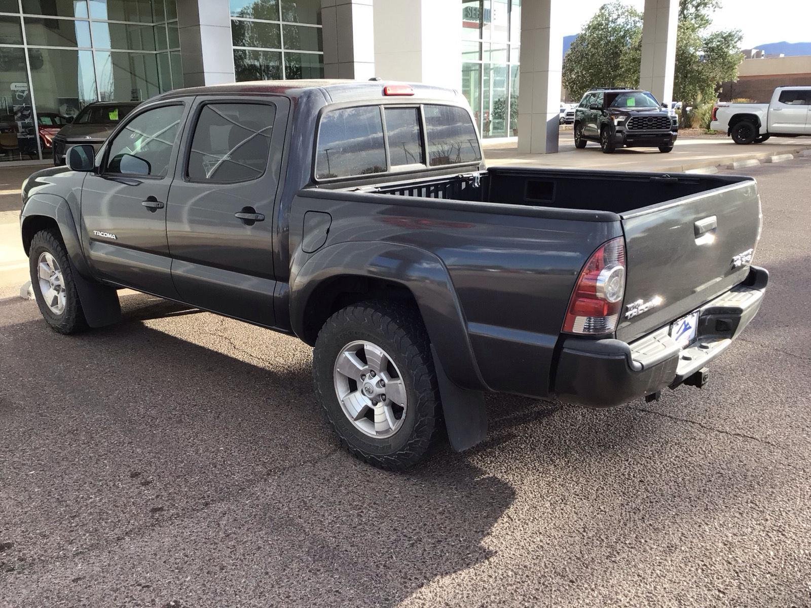 Used 2009 Magnetic Gray Metallic Toyota PreRunner image 4