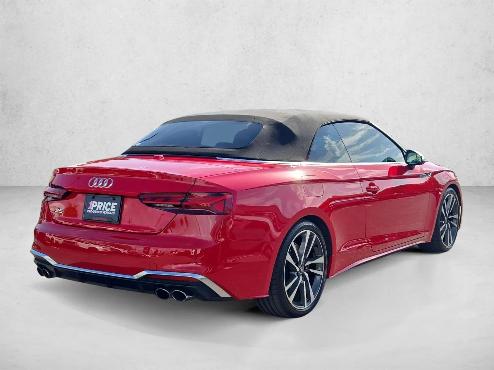 Used 2022 Tango Red Metallic/Black Roof Audi Premium Plus image 5