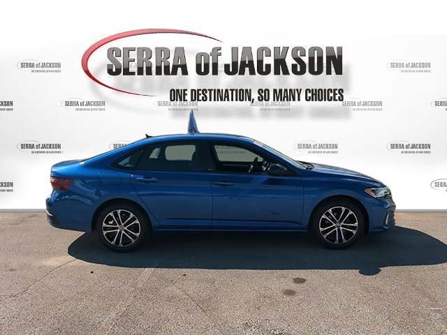 Used 2024  Volkswagen Sport image 10