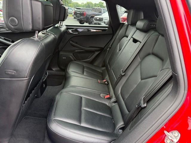 Used 2018 Red Porsche Base image 17