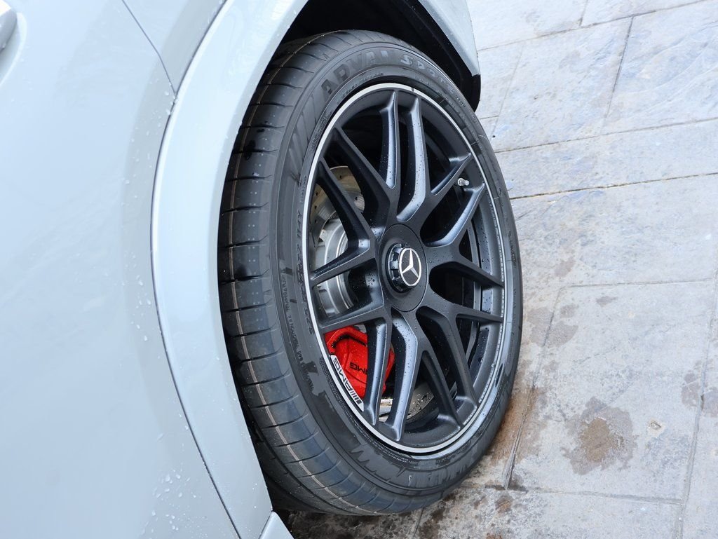 New 2026 MANUFAKTUR Alpine Grey Mercedes-Benz GLE 63 S AMG® image 44