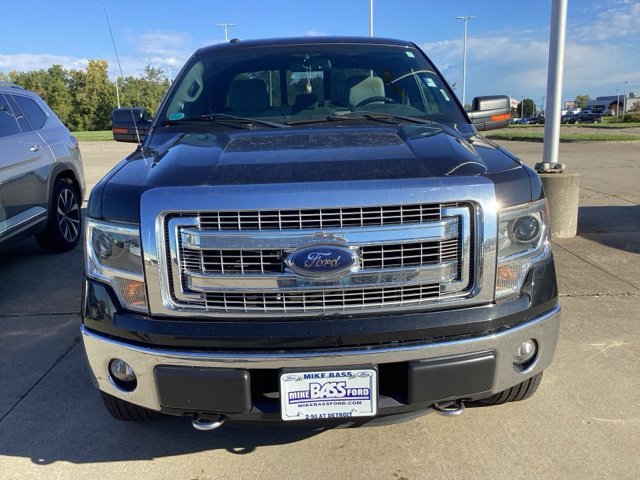 Used 2014 Tuxedo Black Metallic Ford XLT image 2
