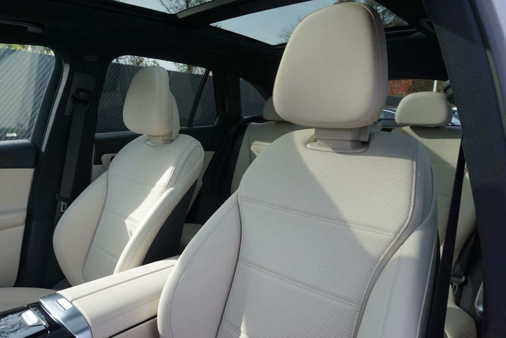 Used 2026 MANUFAKTUR Alpine Grey Mercedes-Benz GLC 300 image 11