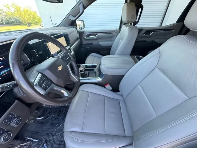 2023 Chevrolet Silverado 1500 LTZ - Photo 28