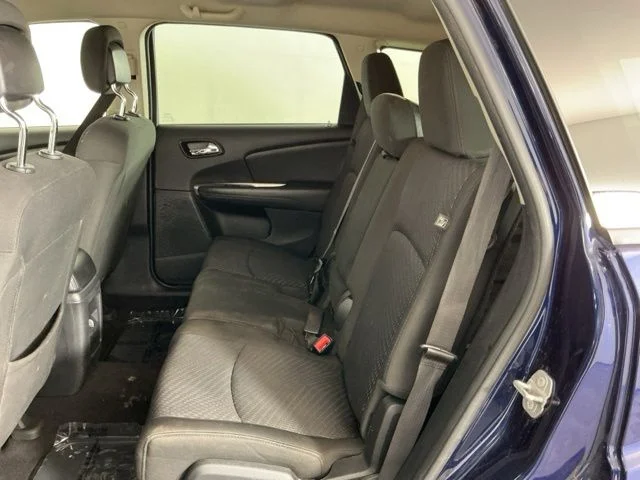 Used 2018 Blue Dodge SE image 23
