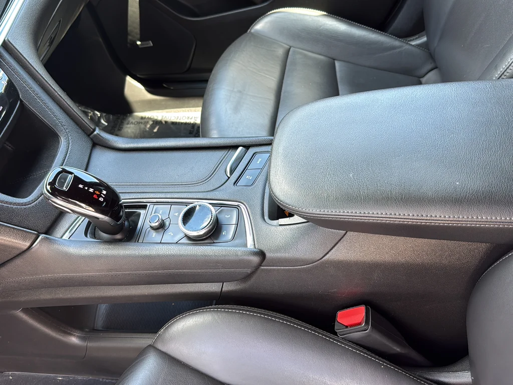 Used 2023 White Cadillac Premium Luxury image 20