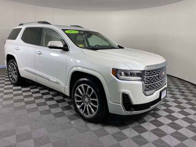 2023 GMC Acadia Denali AWD's photo