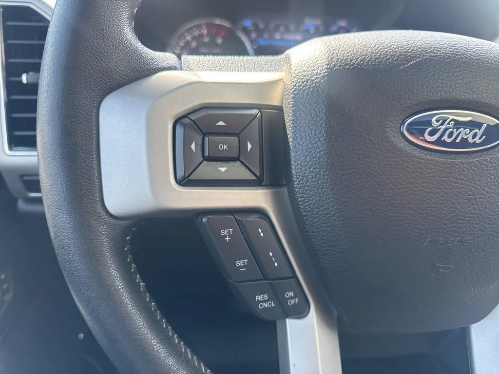 Used 2020 Black Ford Lariat image 17