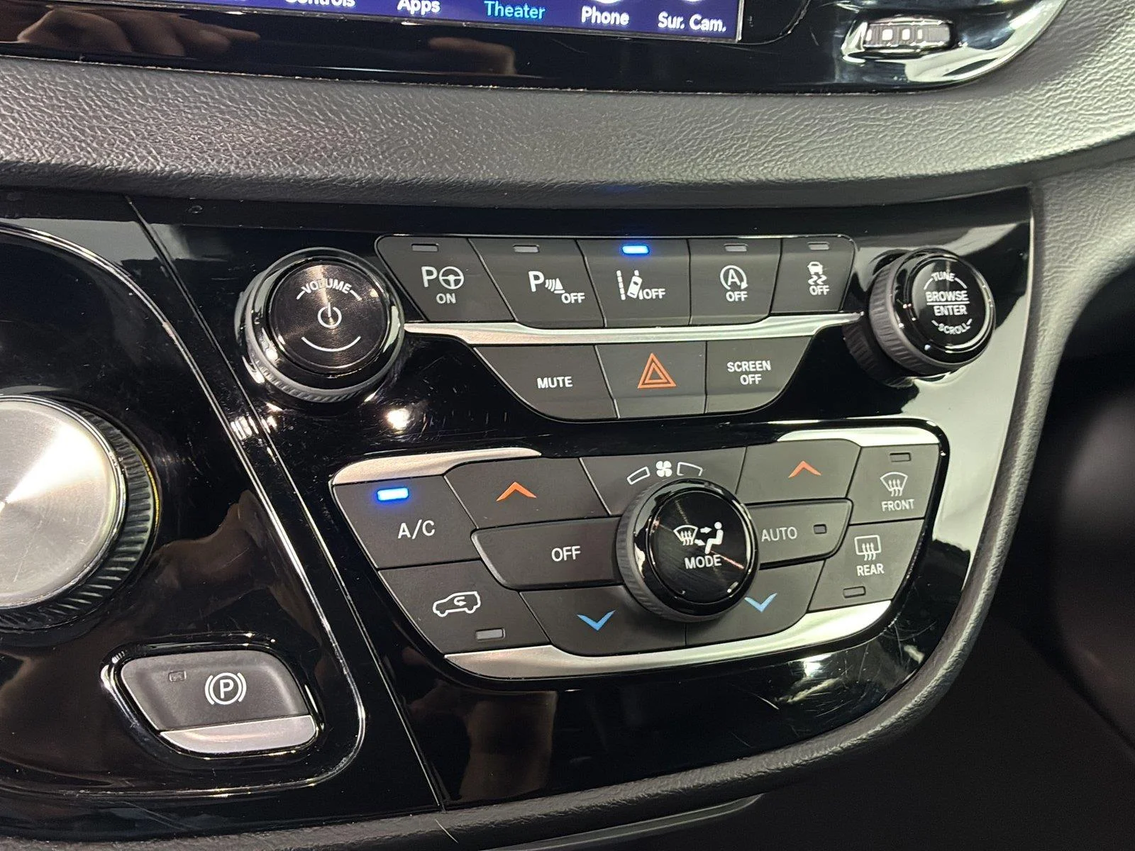 Used 2020 Jazz Blue Pearlcoat Chrysler Touring L Plus image 33