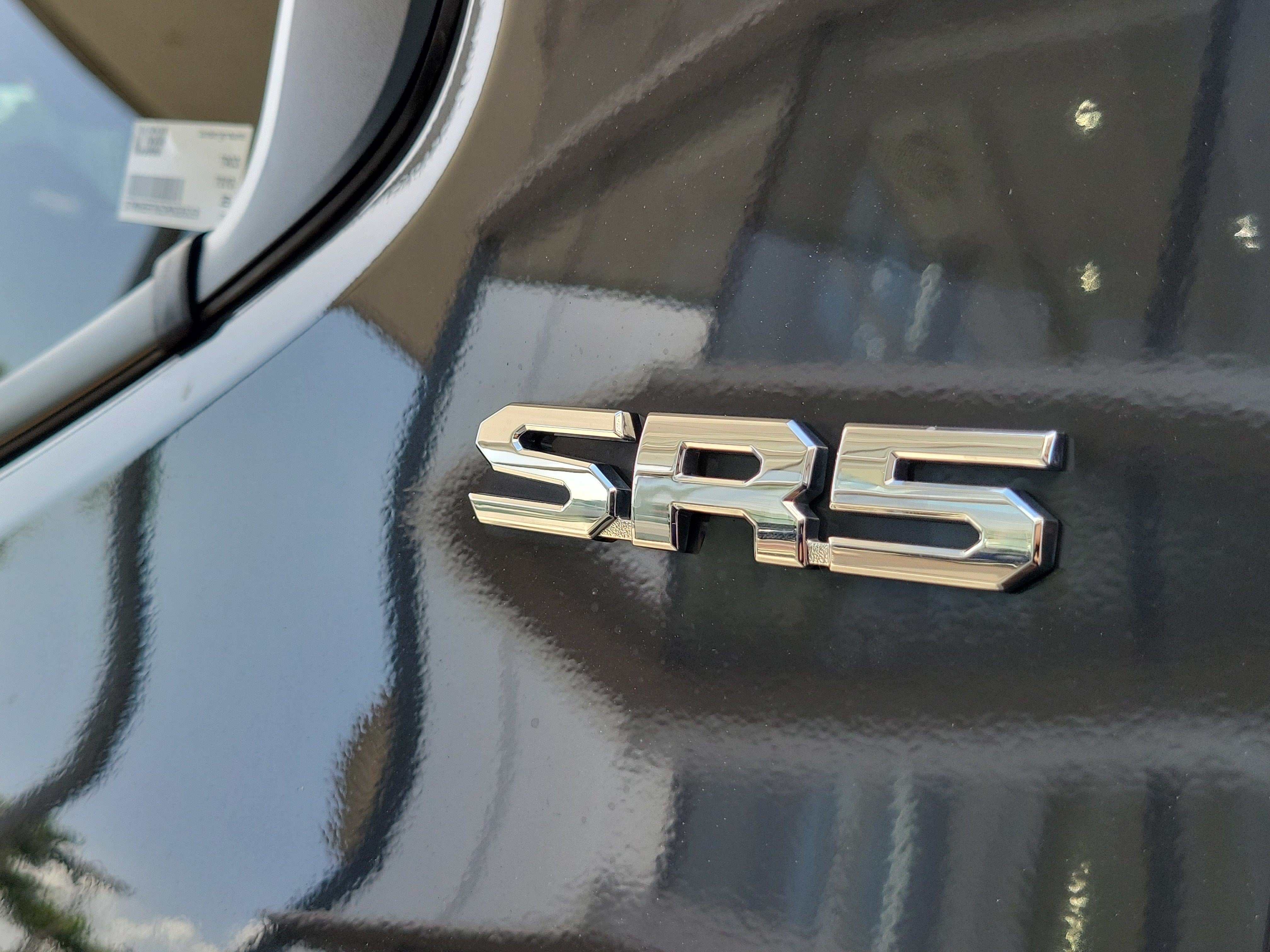 Used 2025 Underground Toyota SR5 image 9