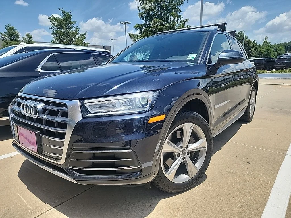 2020 Audi Q5 45 quattro S tronic Premium's photo