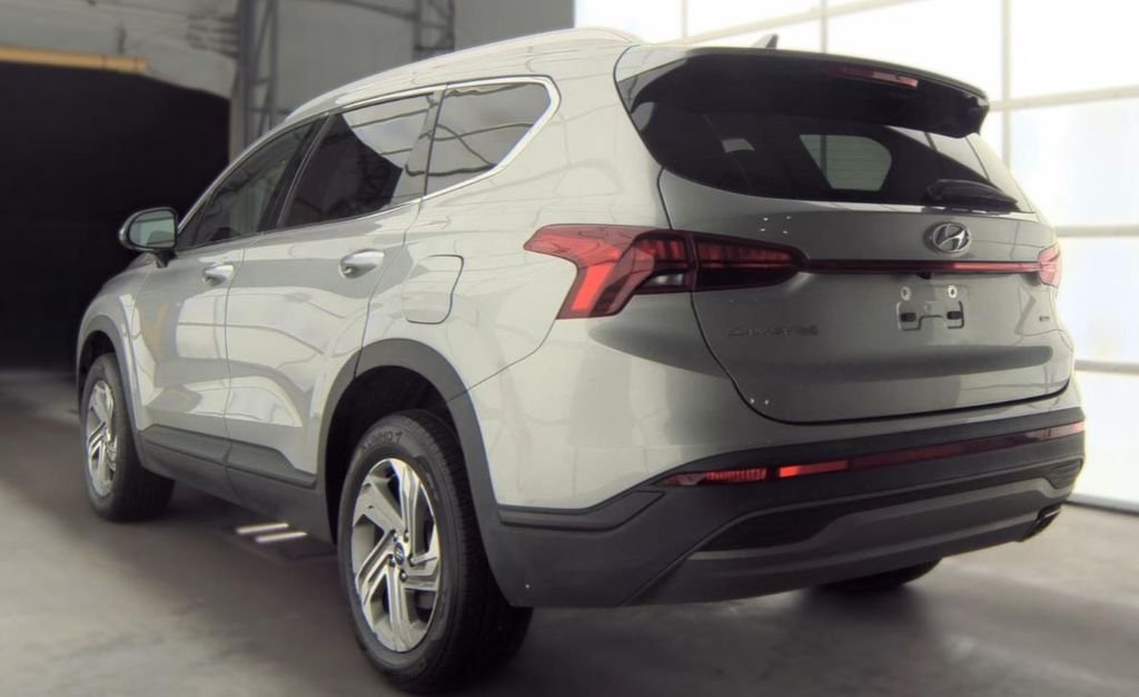 Used 2023 Silver Hyundai SEL image 4