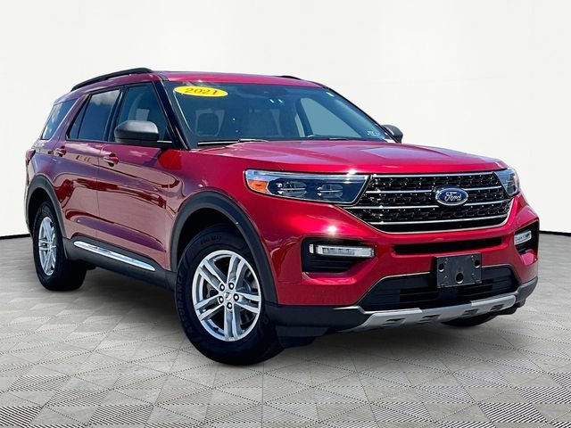 2021 Ford Explorer XLT 4WD's photo