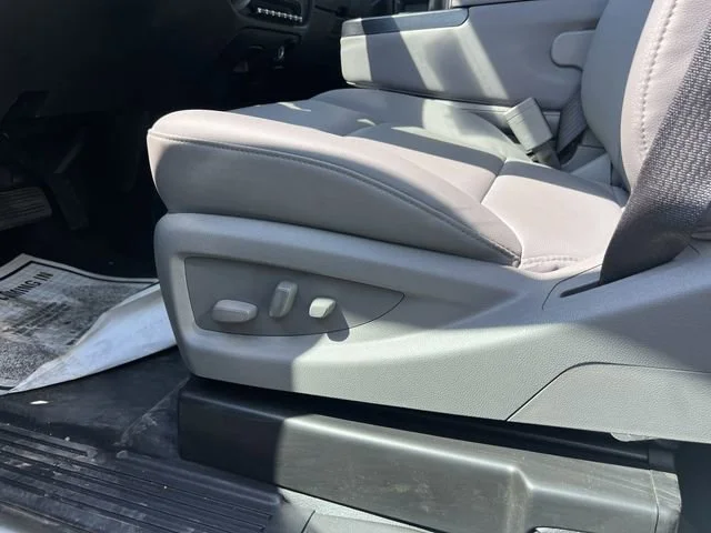 New 2024 Summit White Chevrolet Work Truck image 43